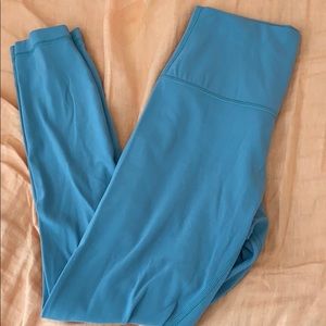 Lululemon 7/8 align leggings size 6 EUC